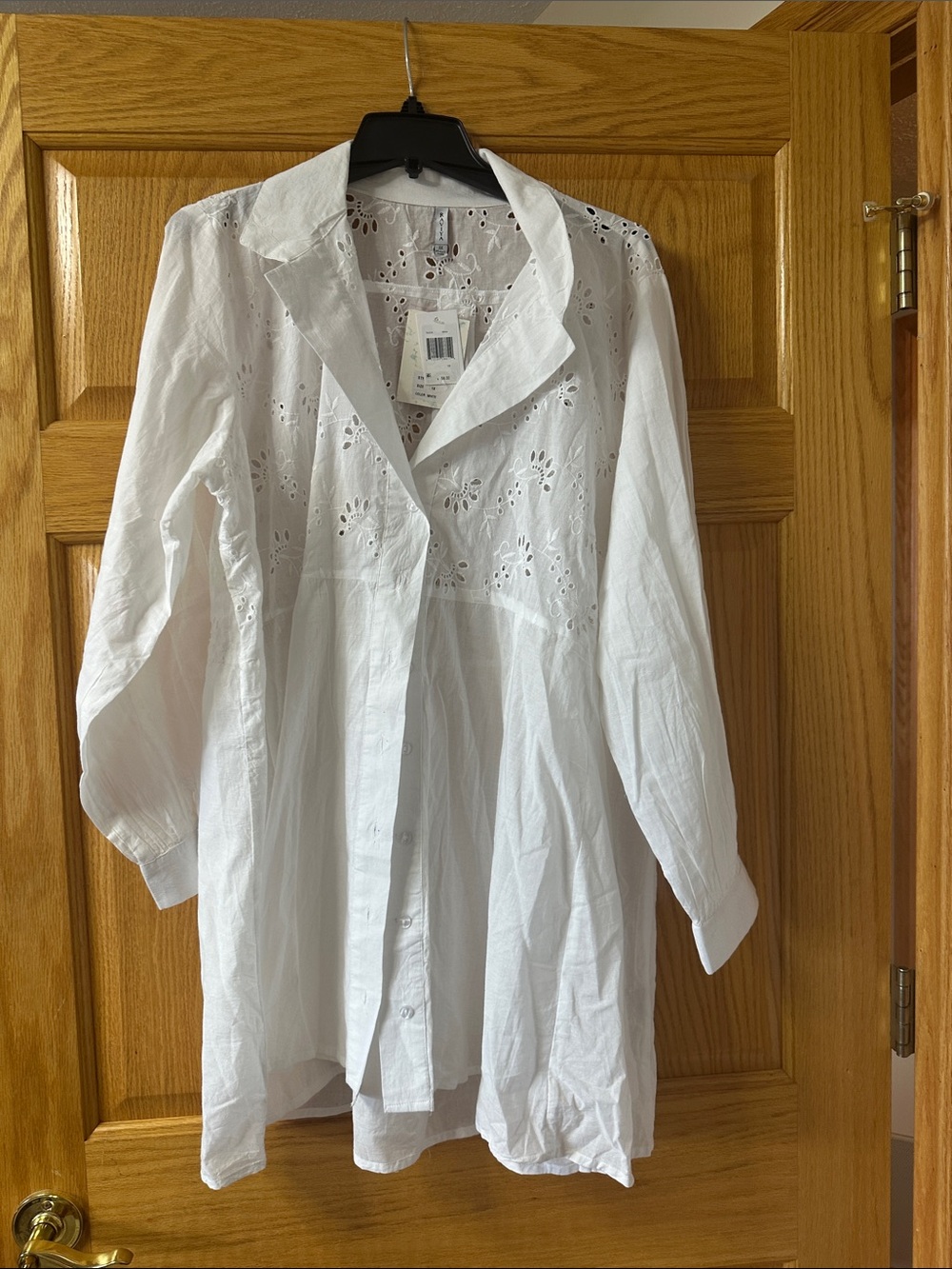 White Eyelet Button-Front Tunic - Picture 5 of 6